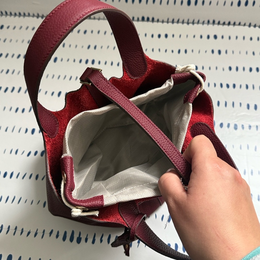 Rouge H Leather Picotin Lock 18 Bucket Bag - Picture 8 of 13
